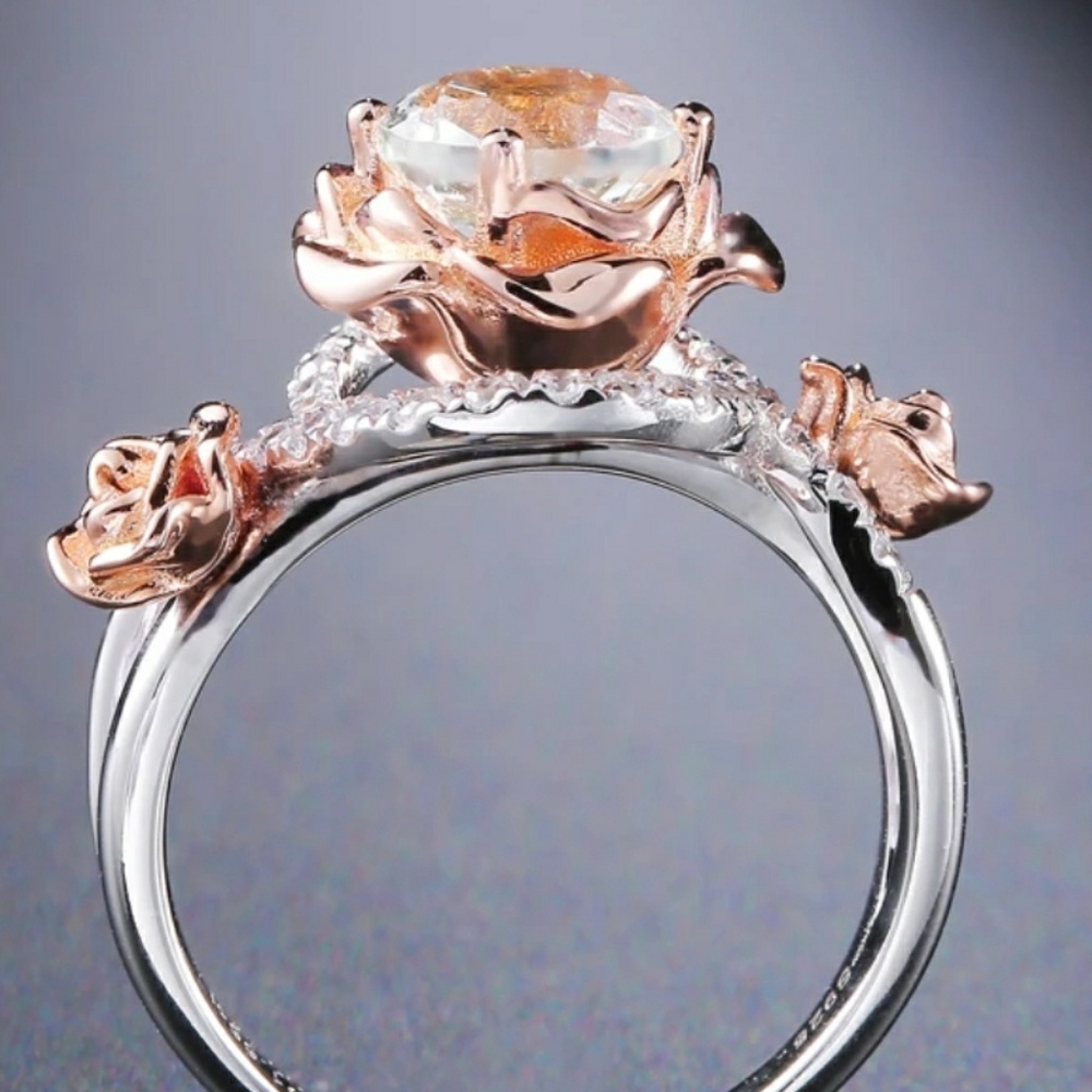 NWOT Rose 1 Karat Topaz Ring Size 7
